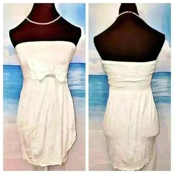 Wet Seal Tops - Vintage WET SEAL Woman's OFF-WHITE Sexy STRAPLESS Tunic Top BOW STRETCH shirt